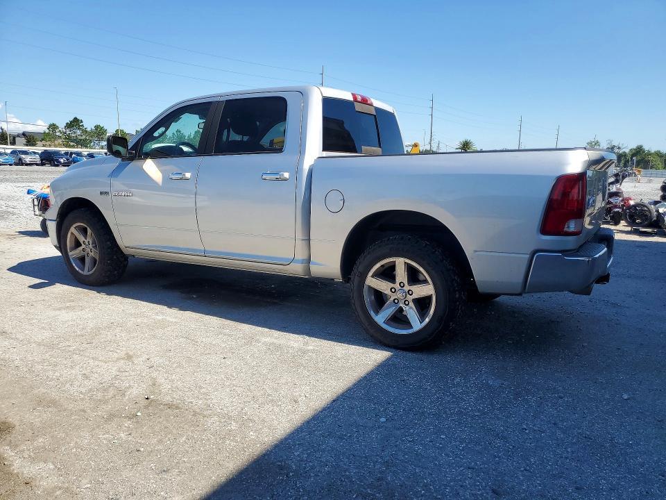 2010 DODGE RAM 1500 — Фото 2 из 12