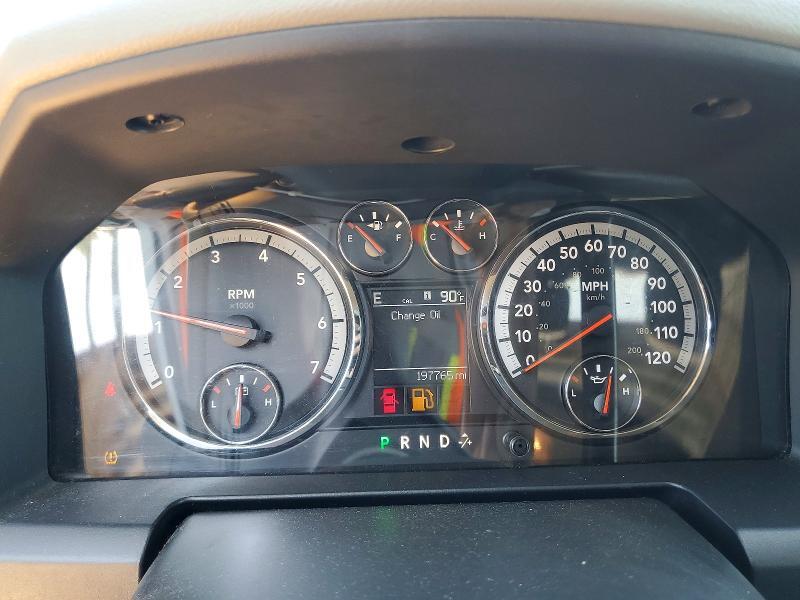 2010 DODGE RAM 1500 — Фото 9 из 12