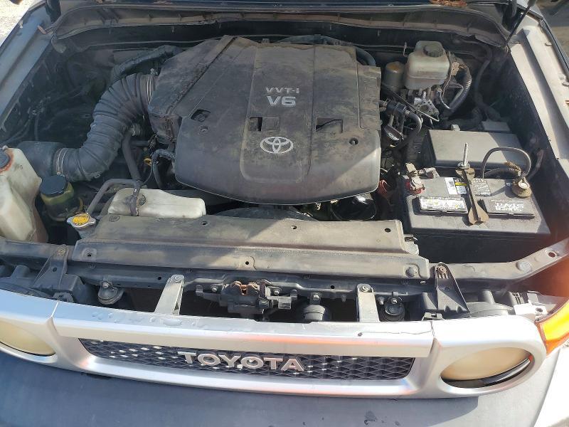 2007 TOYOTA FJ CRUISER BASE — Фото 12 из 13