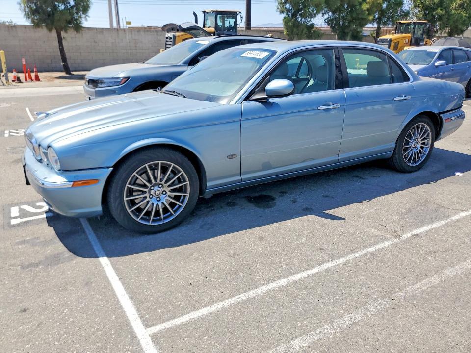 2006 JAGUAR XJ8 SAJWA71B06SH02756