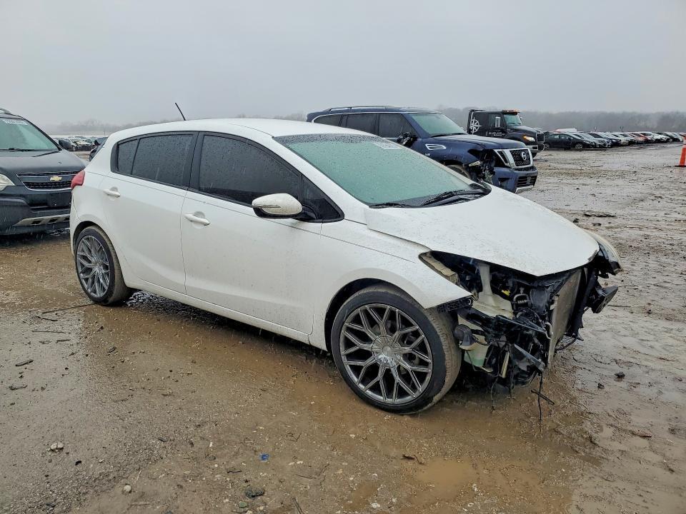 2016 KIA FORTE5 LX — Фото 4 из 12