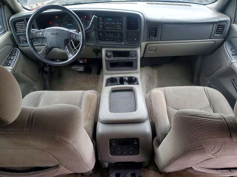 2005 GMC YUKON — Фото 8 из 13