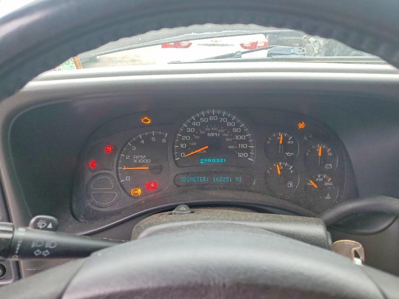 2005 GMC YUKON — Фото 9 из 13