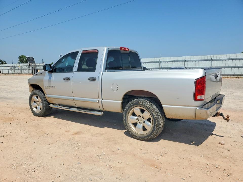 2005 DODGE RAM 1500 ST — Фото 2 из 12