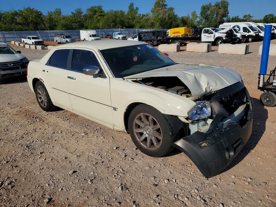 2005 CHRYSLER 300C — Фото 4 из 12
