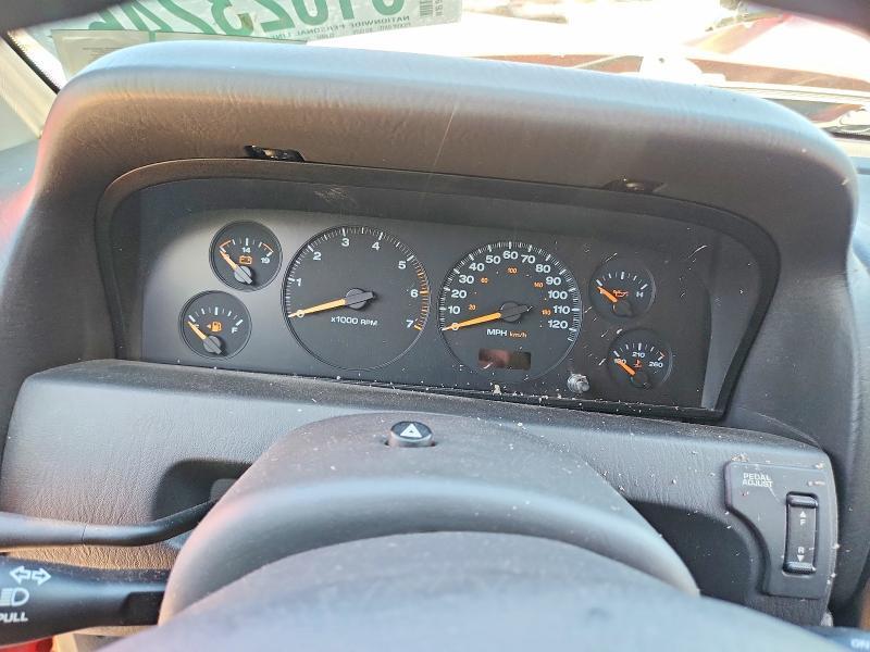 2004 JEEP GRAND CHEROKEE LAREDO — Фото 9 из 12