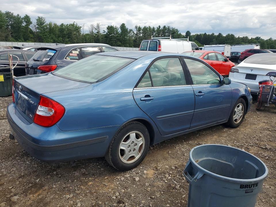 2003 TOYOTA CAMRY LE V6 — Фото 3 из 12