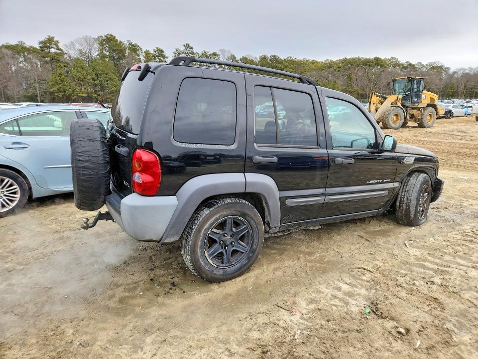 2003 JEEP LIBERTY SPORT — Фото 3 из 12