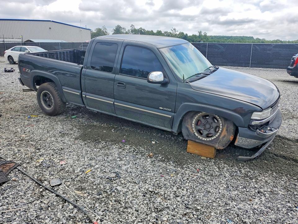 2002 CHEVROLET SILVERADO K1500 — Фото 4 из 12