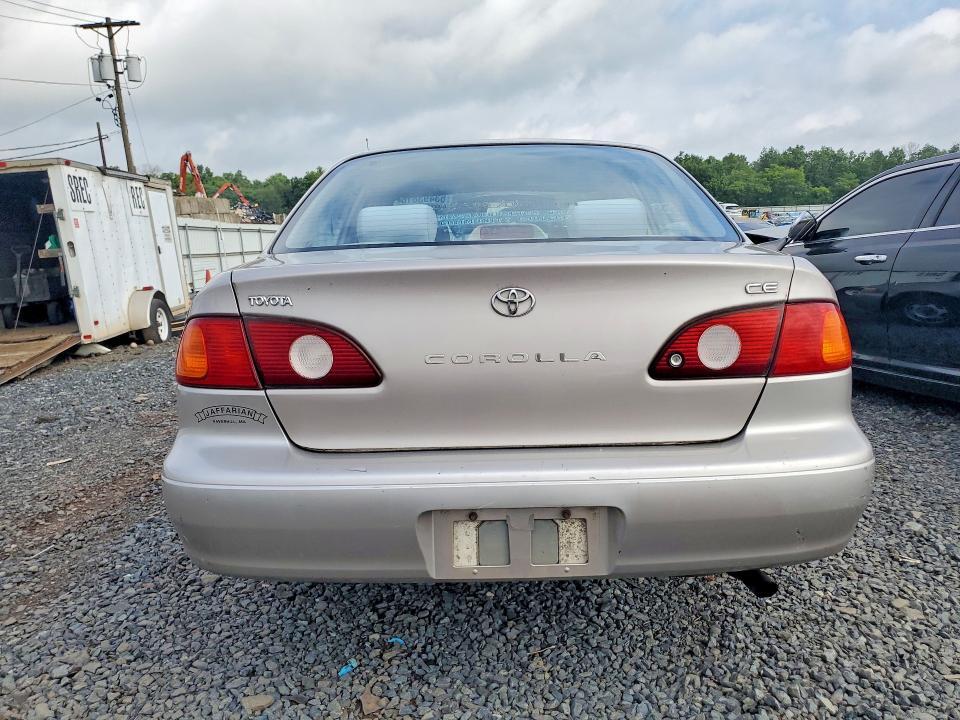 2001 TOYOTA COROLLA CE — Фото 6 из 12