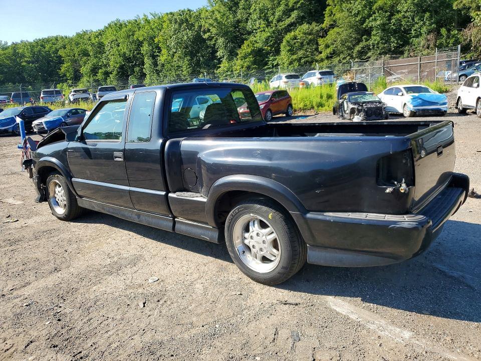 2001 CHEVROLET S TRUCK S10 — Фото 2 из 12