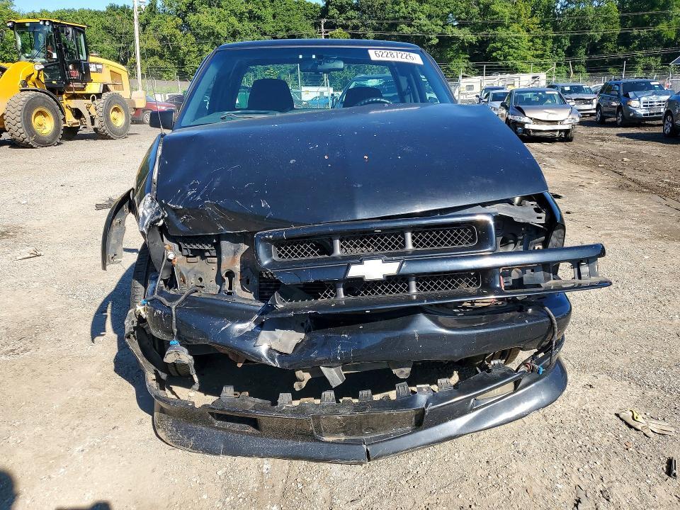 2001 CHEVROLET S TRUCK S10 — Фото 5 из 12