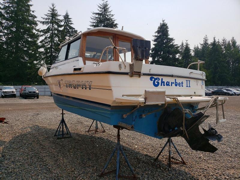 1991 BAYLINER 2159 TROPHY - BOAT — Фото 3 из 10