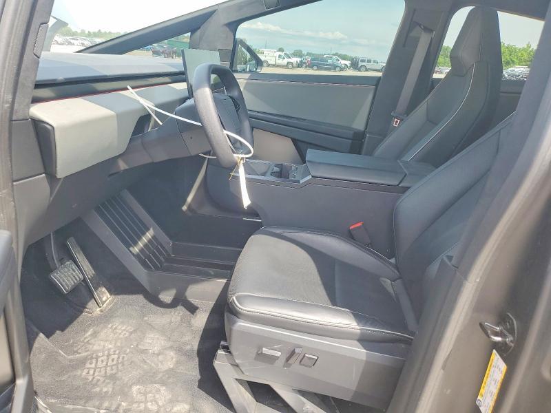 2025 TESLA CYBERTRUCK — Фото 7 из 12