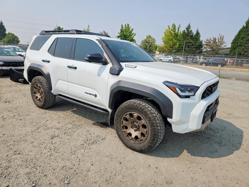 JTEVB5BR8S5006560 2025 TOYOTA 4RUNNER photo no. 4