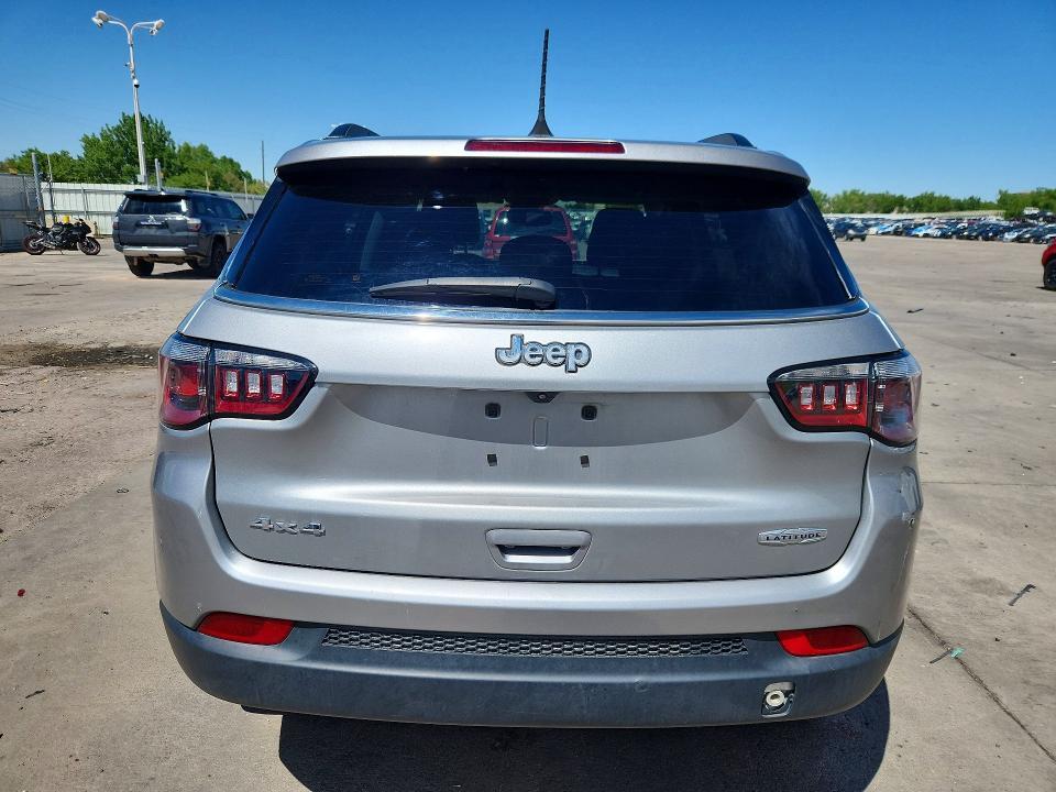 2022 JEEP COMPASS LATITUDE — Фото 6 из 14