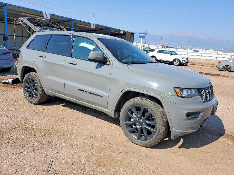 2020 JEEP GRAND CHEROKEE LAREDO — Фото 4 из 14
