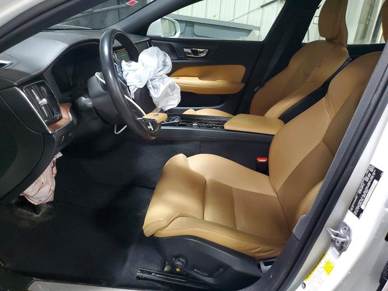2019 VOLVO S60 T6 INSCRIPTION — Фото 7 из 12