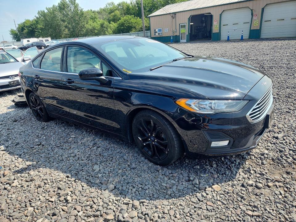 2019 FORD FUSION SE — Фото 4 из 12
