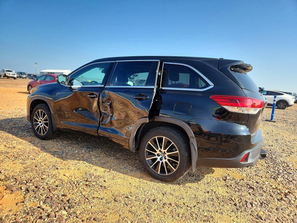 2017 TOYOTA HIGHLANDER SE — Фото 2 из 13