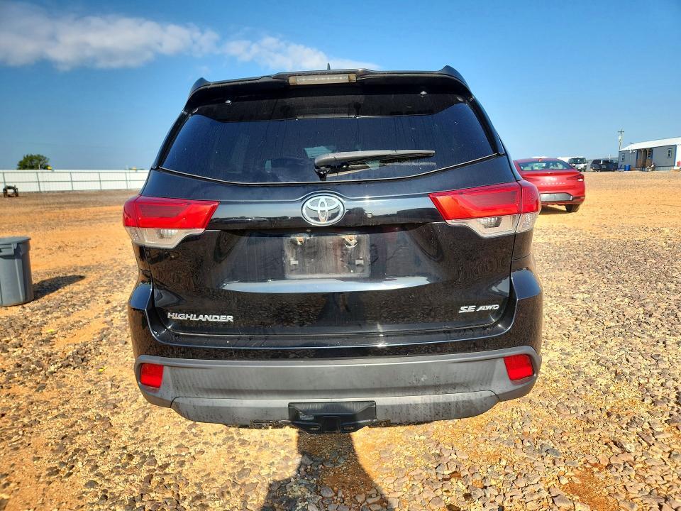 2017 TOYOTA HIGHLANDER SE — Фото 6 из 13