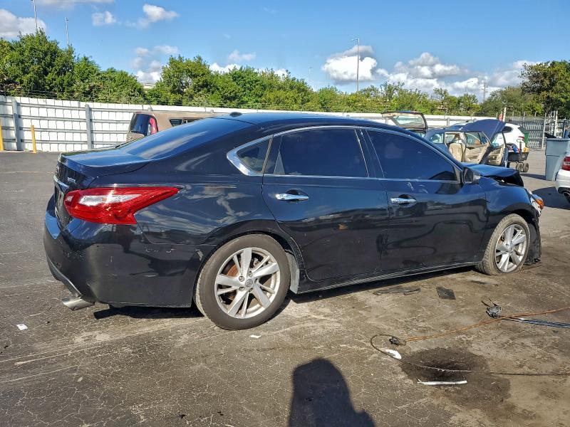 2017 NISSAN ALTIMA — Фото 5 из 16