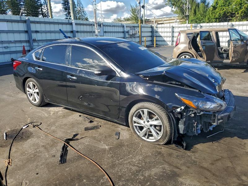 2017 NISSAN ALTIMA — Фото 8 из 16