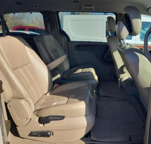 2014 CHRYSLER TOWN & COUNTRY TOURING L — Фото 10 из 13
