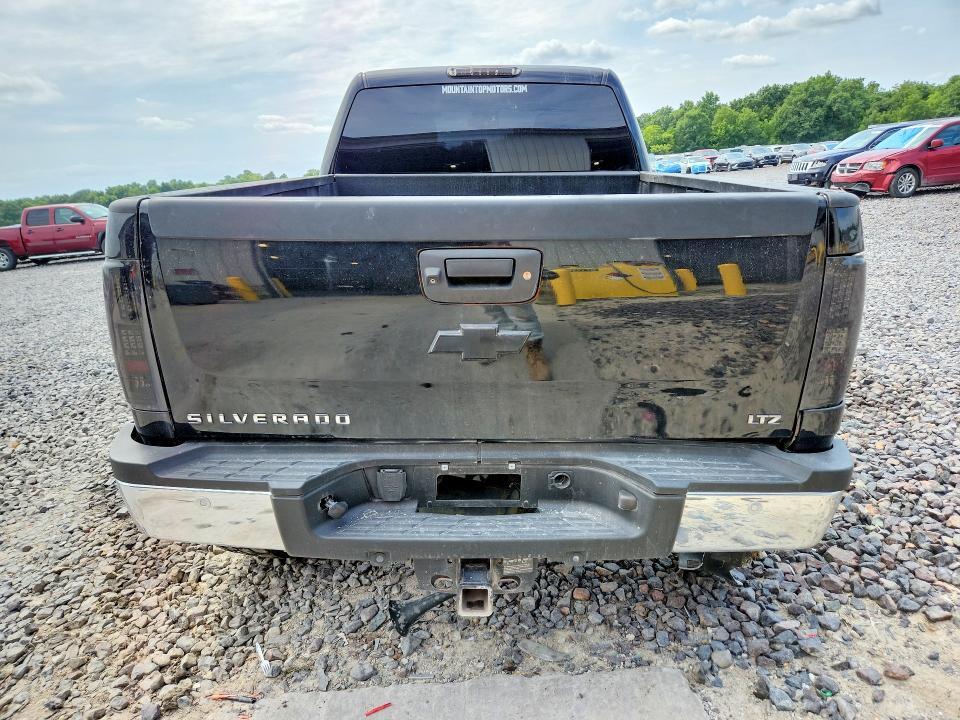 2014 CHEVROLET SILVERADO K3500 LTZ — Фото 6 из 12