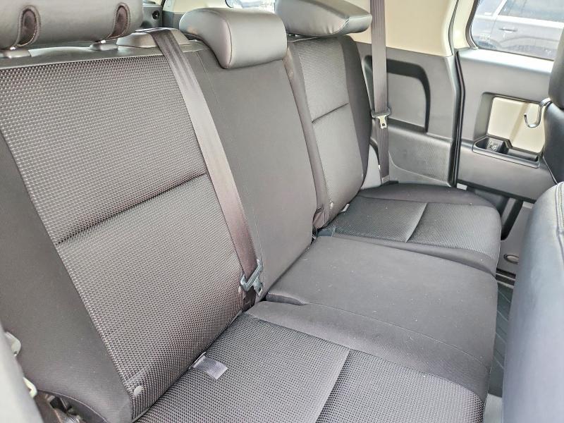 2014 TOYOTA FJ CRUISER BASE — Фото 10 из 13