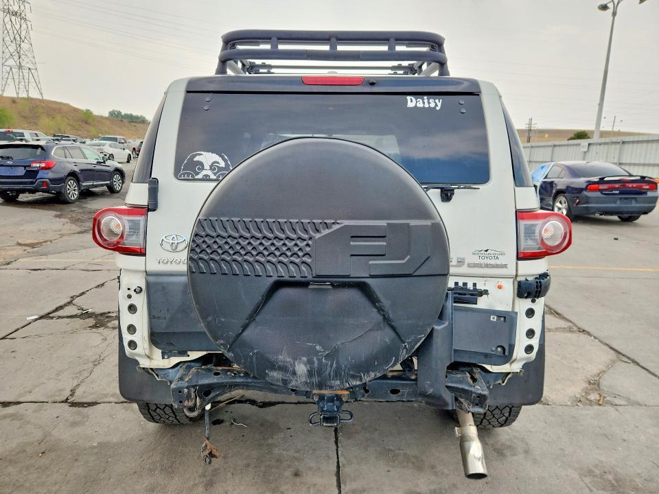 2014 TOYOTA FJ CRUISER BASE — Фото 6 из 13