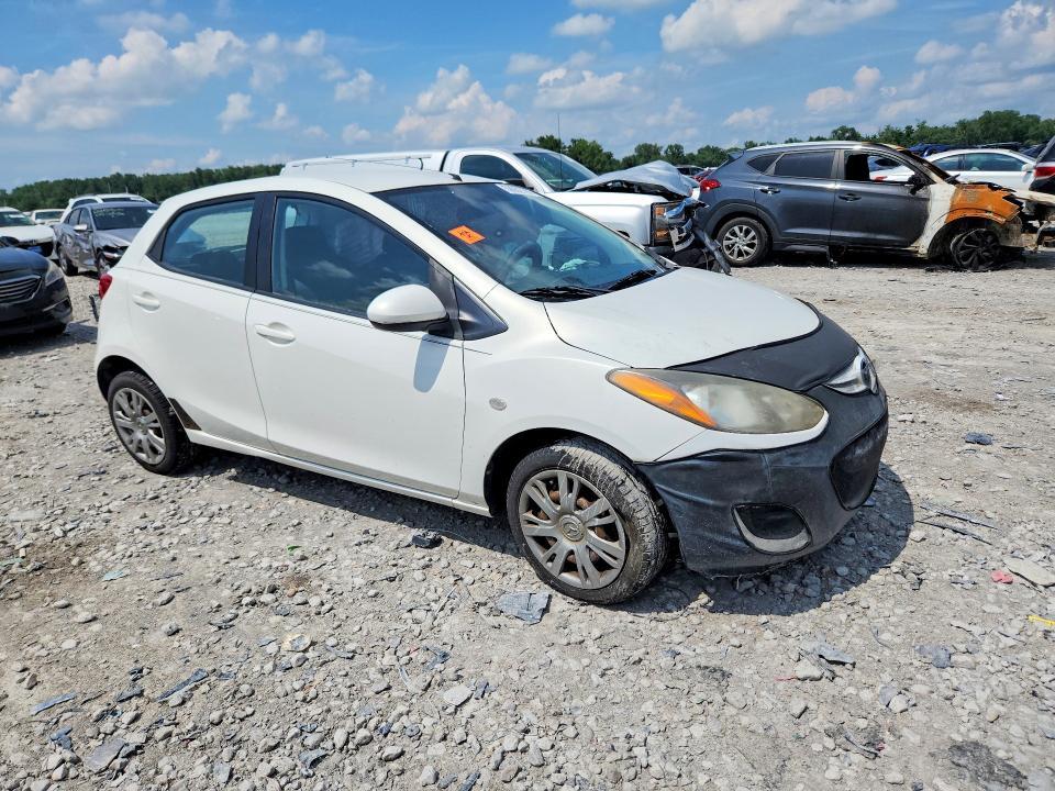 JM1DE1KY2D0165422 2013 MAZDA MAZDA2 photo no. 4