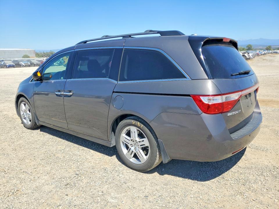 5FNRL5H96DB052447 2013 HONDA ODYSSEY photo no. 2
