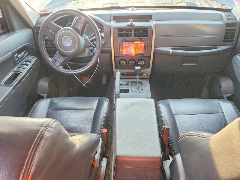 2012 JEEP LIBERTY SPORT — Фото 8 из 13