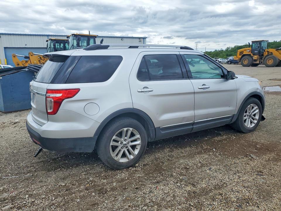 1FMHK7D84BGA84139 2011 FORD EXPLORER photo no. 3