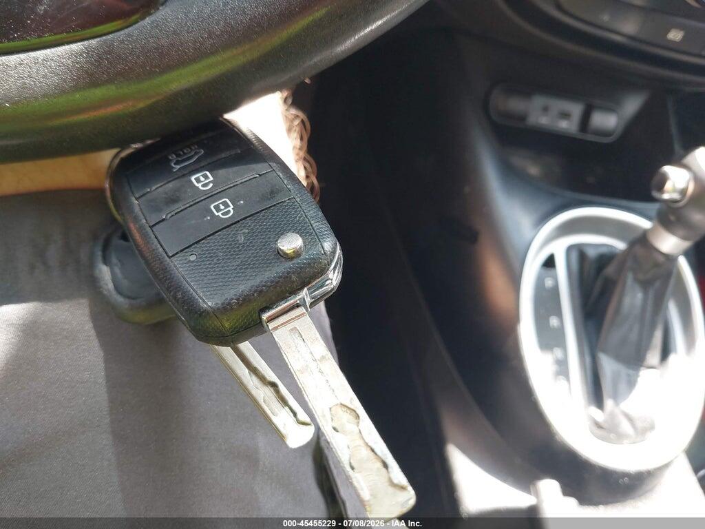 KNDJN2A20E7001584 2014 KIA SOUL photo no. 11