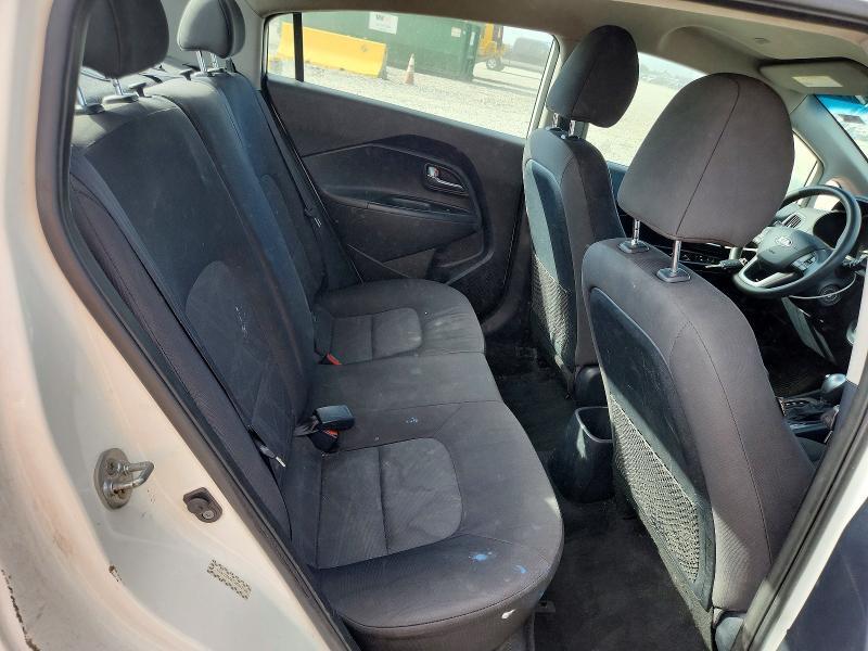 2016 KIA RIO LX — Фото 10 из 12