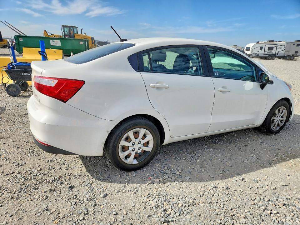 2016 KIA RIO LX — Фото 3 из 12