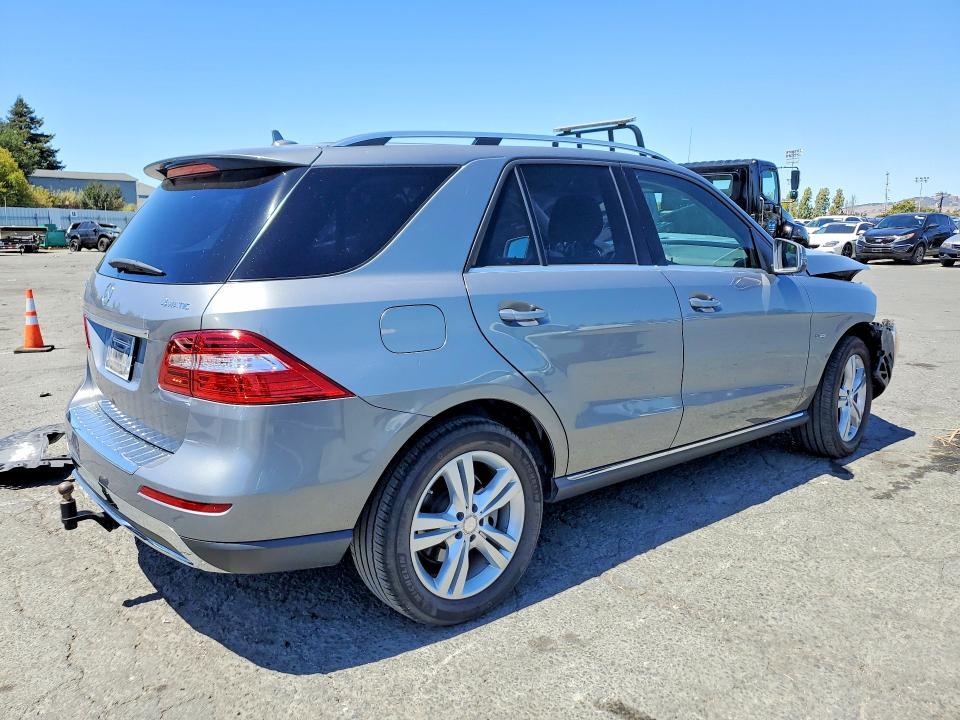 4JGDA5HB4CA028489 2012 MERCEDES-BENZ ML photo no. 3