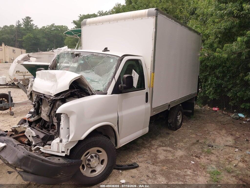 1GB0GRFP8M1162483 2021 CHEVROLET EXPRESS CUTAWAY photo no. 2