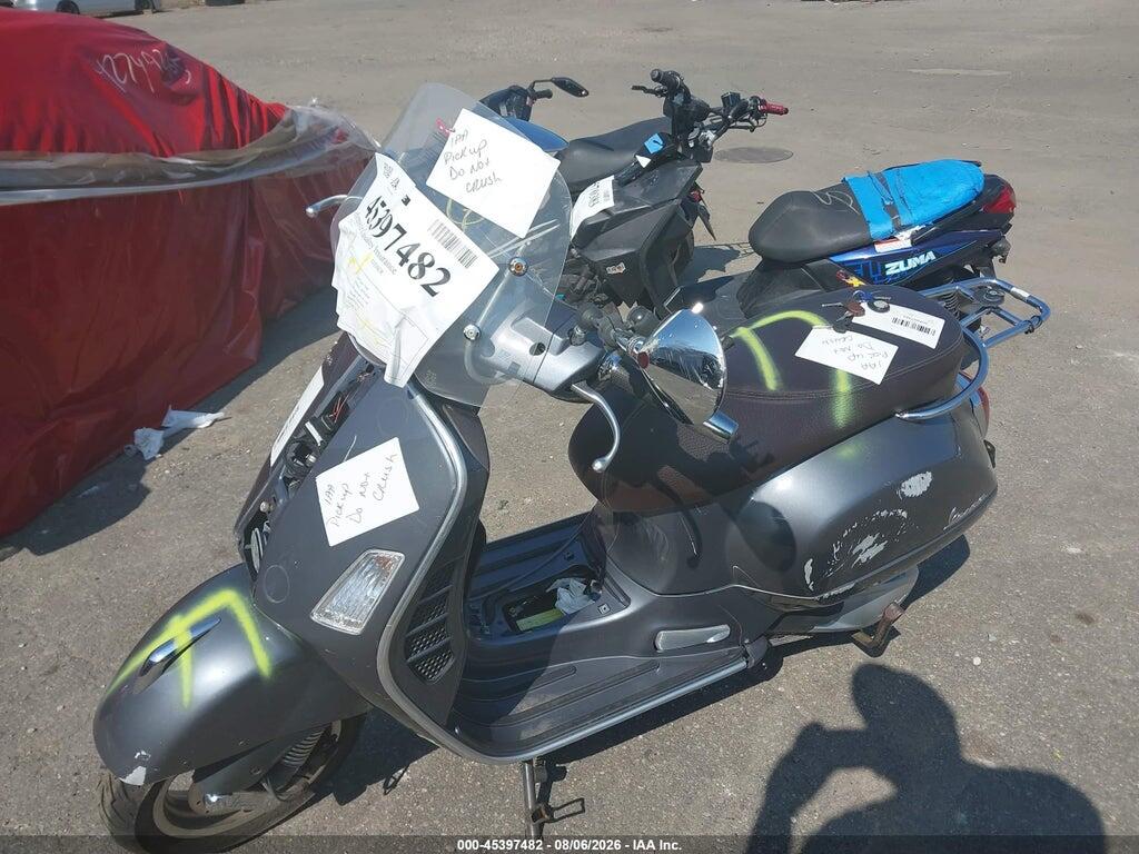 ZAPMA39M7N5300410 2022 VESPA GTS 300 SUPER photo no. 2