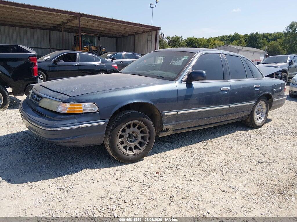 2FALP74W6VX228308 1997 FORD CROWN VICTORIA photo no. 2
