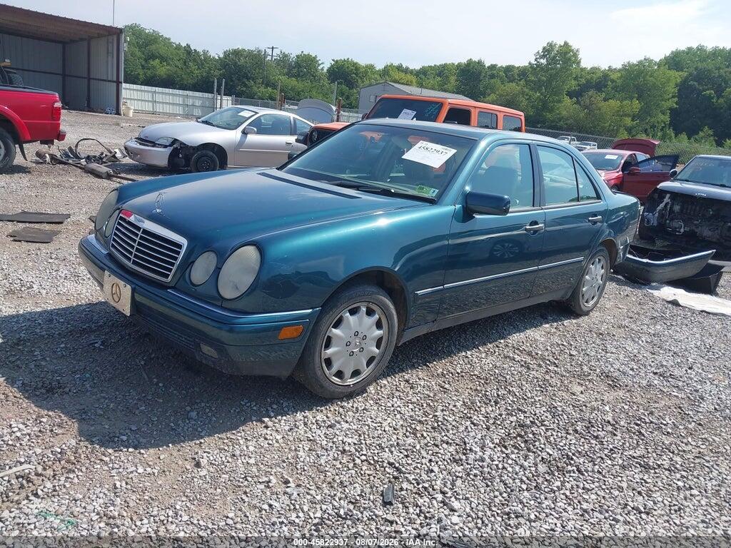 WDBJF65H8XA853933 1999 MERCEDES-BENZ E 320 photo no. 2