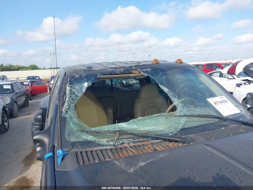 1FTWW33F4YEB93231 2000 FORD F-350 photo no. 11