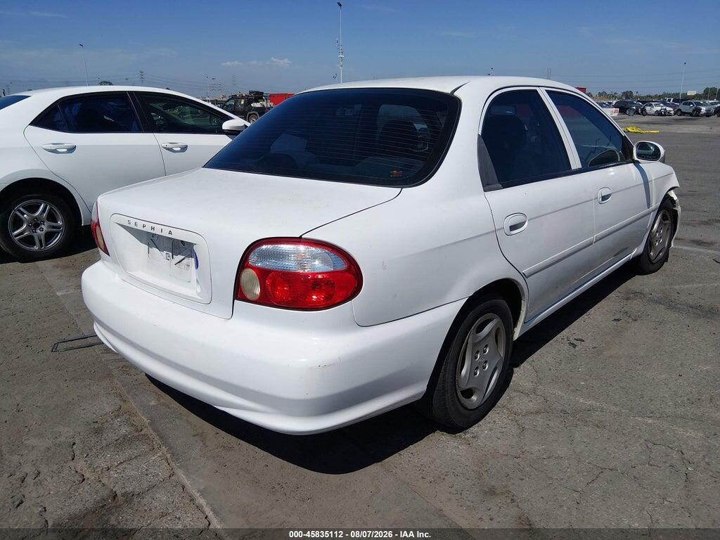 KNAFB121015073791 2001 KIA SEPHIA photo no. 4
