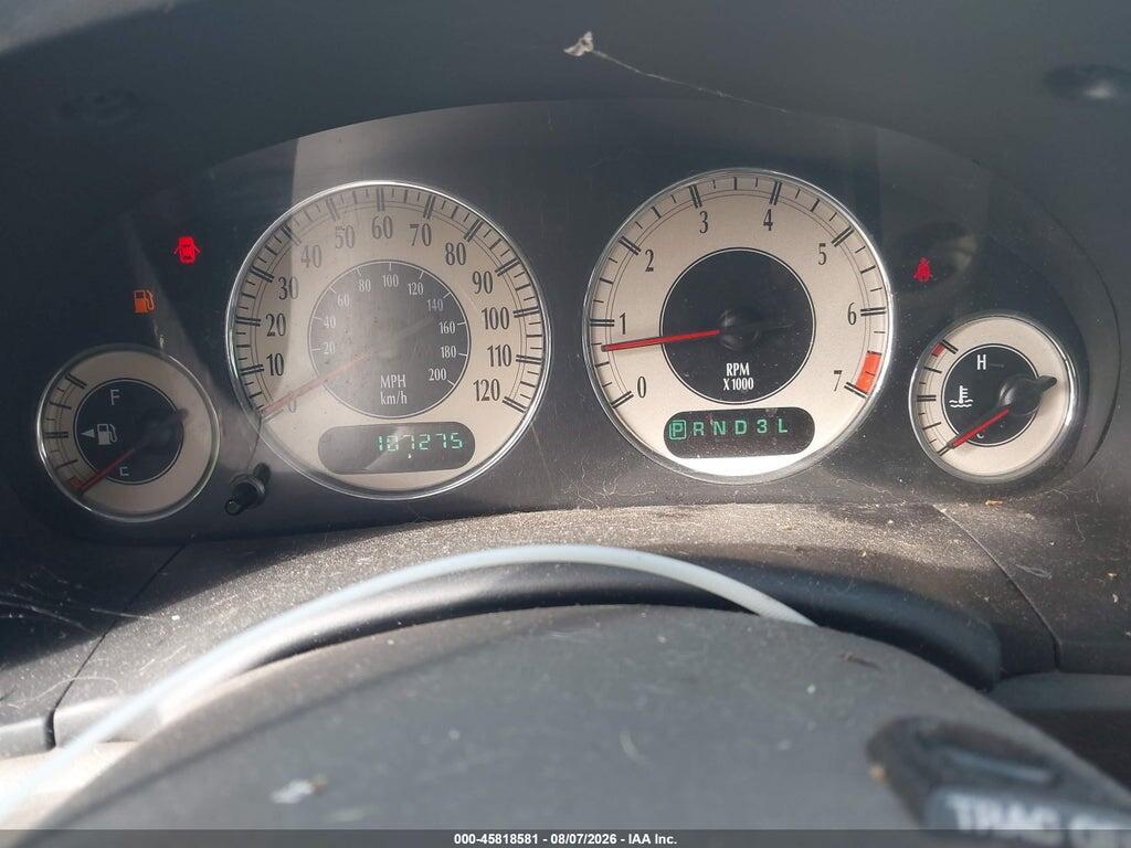 2C8GP64L11R252735 2001 CHRYSLER TOWN & COUNTRY photo no. 7
