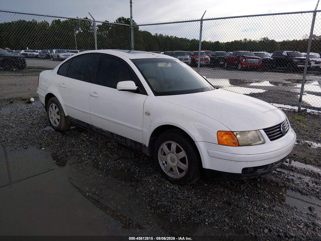 2001 VOLKSWAGEN PASSAT WVWAC63B11P001582