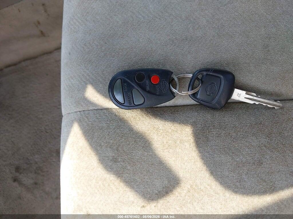 JN1CA31DX1T627904 2001 NISSAN MAXIMA photo no. 11