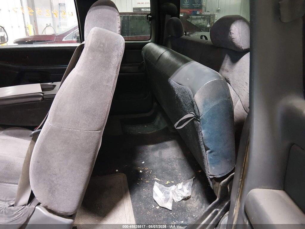 2GCEK19T021348097 2002 CHEVROLET SILVERADO 1500 photo no. 8