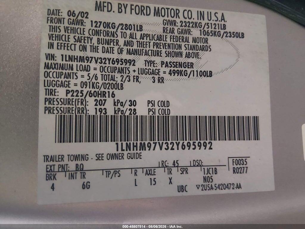 1LNHM97V32Y695992 2002 LINCOLN CONTINENTAL photo no. 9